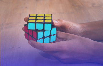 thumnail - solving rubiks cube